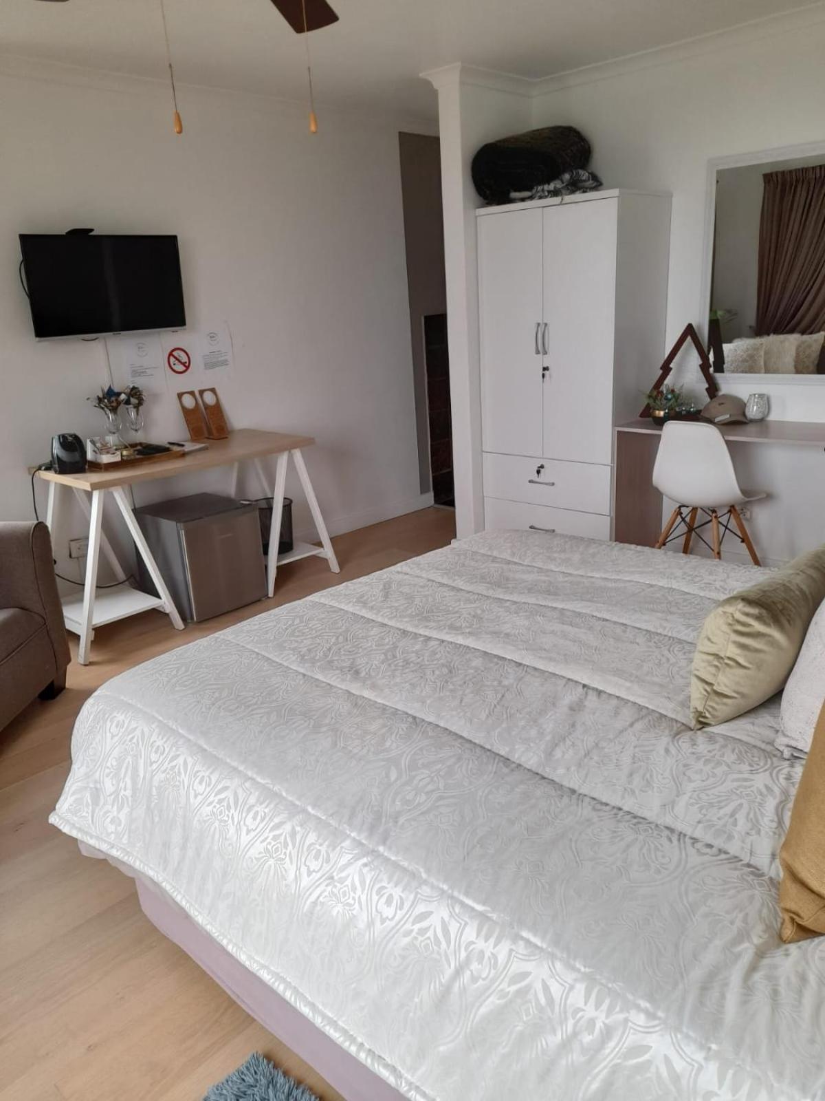 Fijnbos Guesthouse Найсне Экстерьер фото